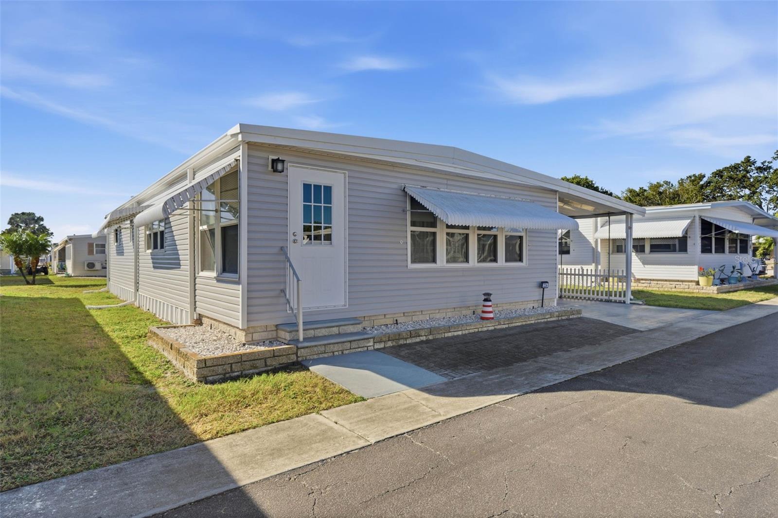 226 Royal Palm Cir