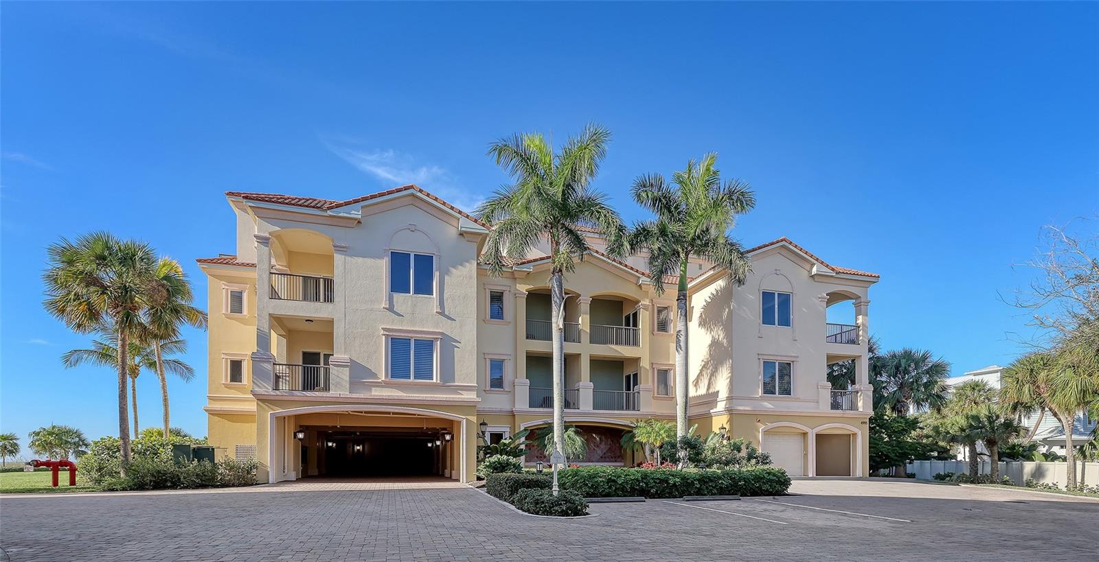 4995 Gulf Of Mexico Dr #500
