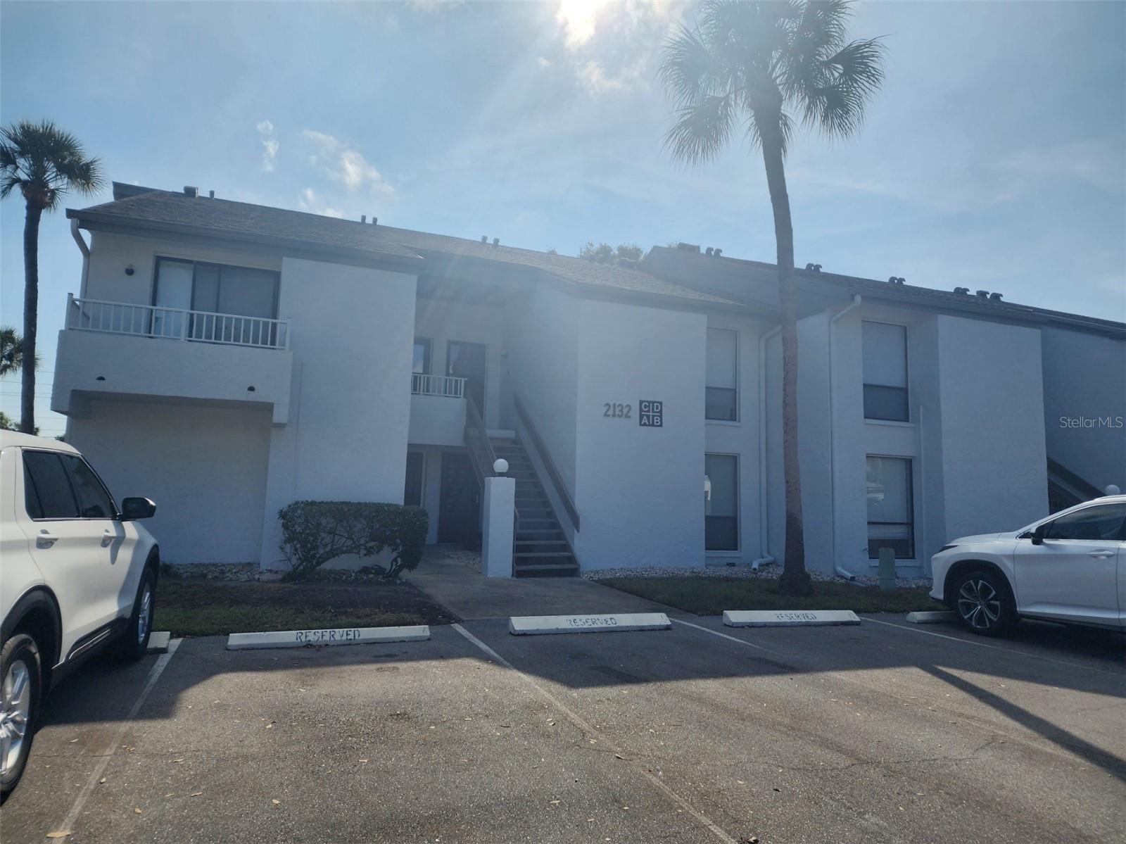 2132 Lakewood Club Dr S #8B