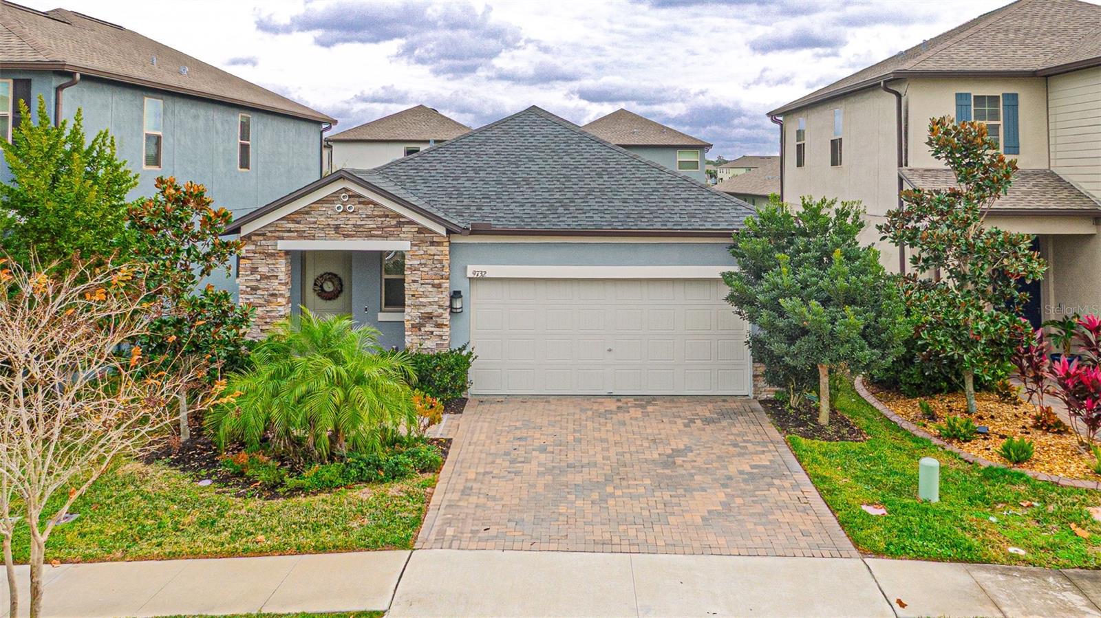 9732 Coneflower CT
