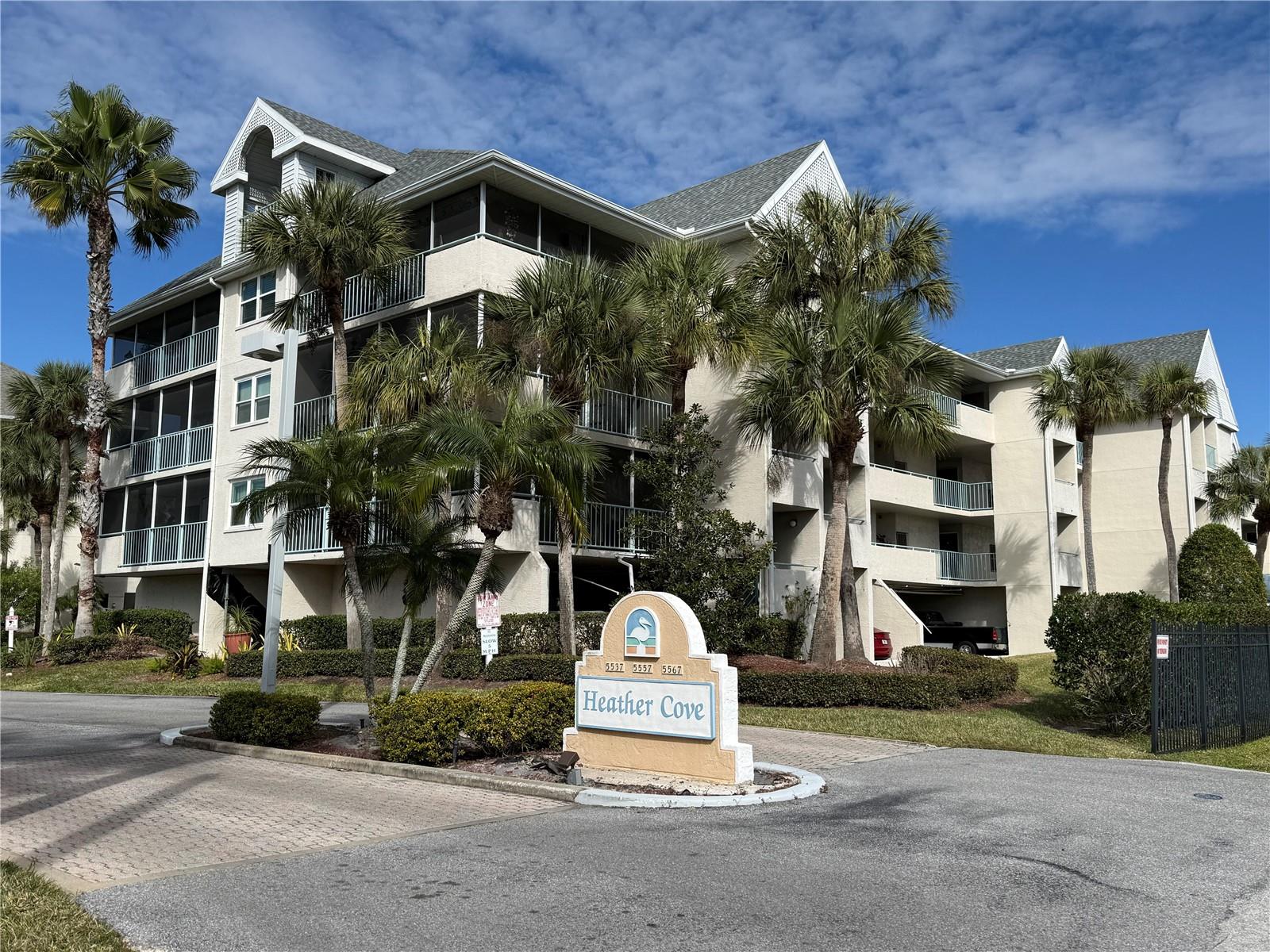5557 Sea Forest Dr #114