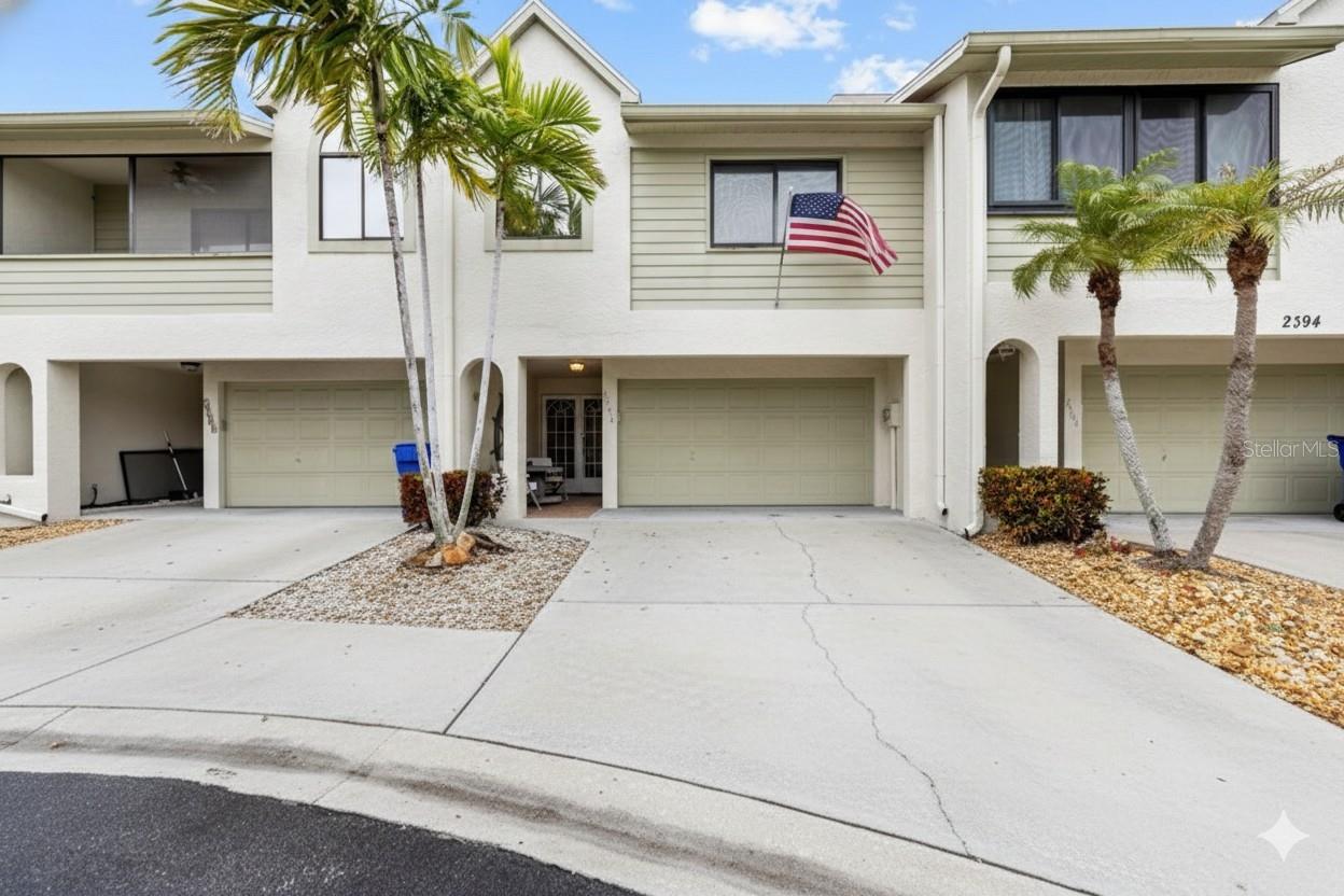 2392 Hanover Dr
