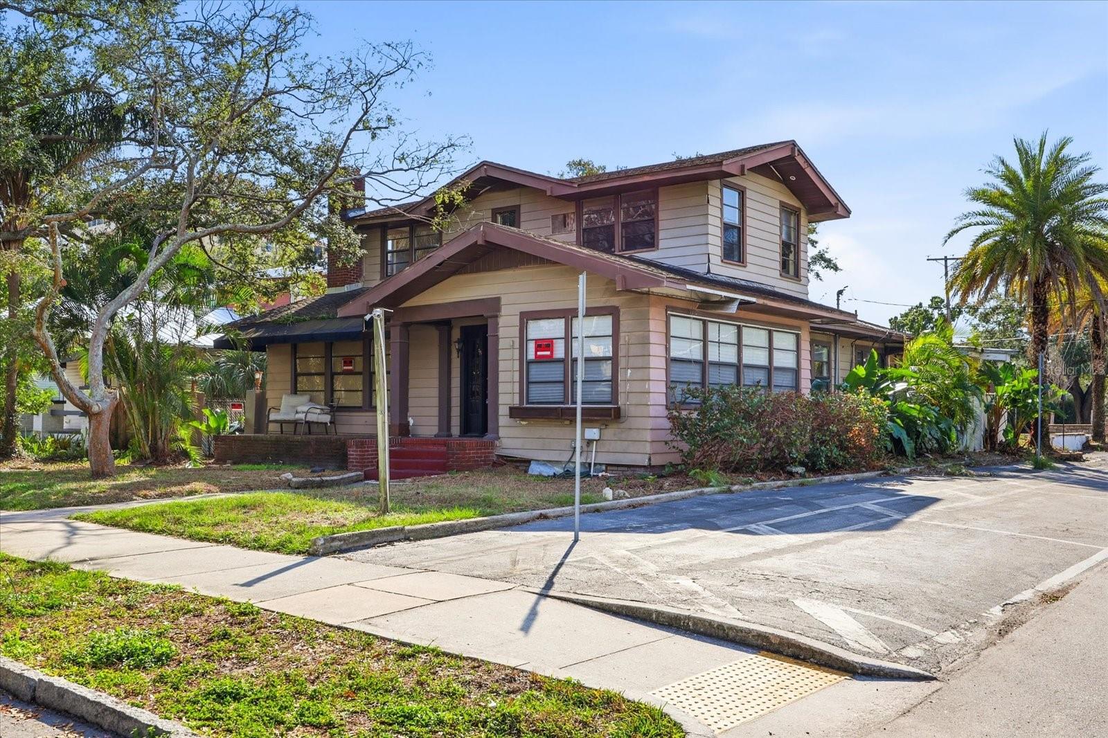 1401 S Desoto Ave
