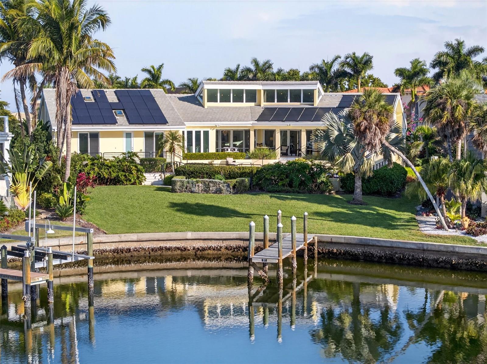1571 Harbor Cay Ln