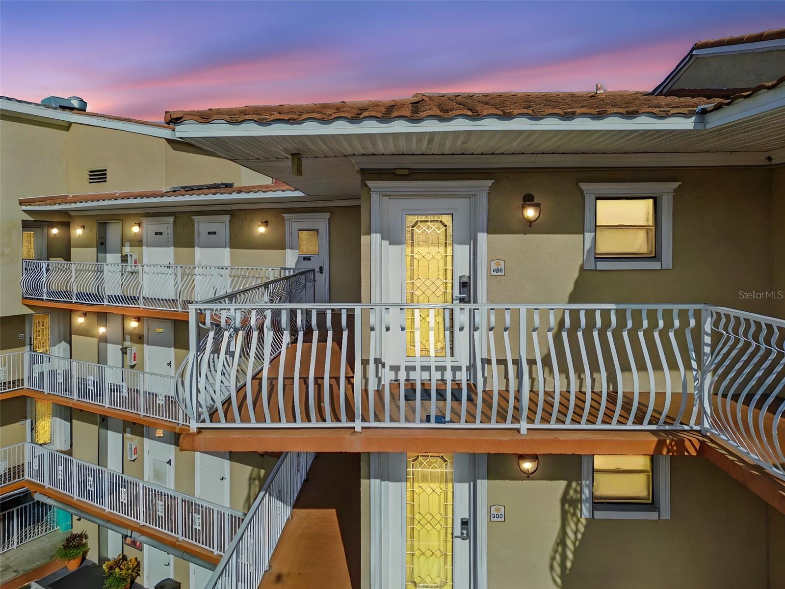 1420 Bayshore Blvd #402