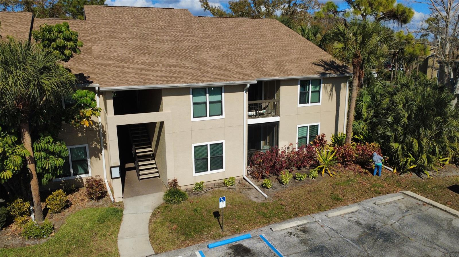 4040 Crockers Lake Blvd #1717