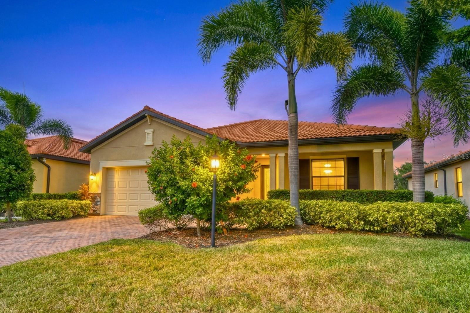 10015 Marbella Dr