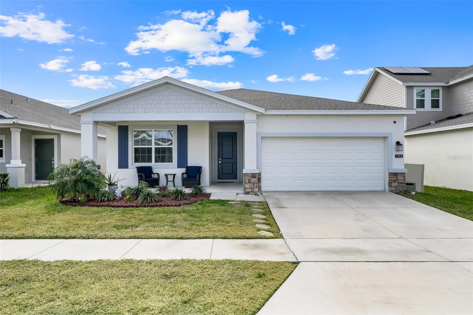 1052 Holden Way