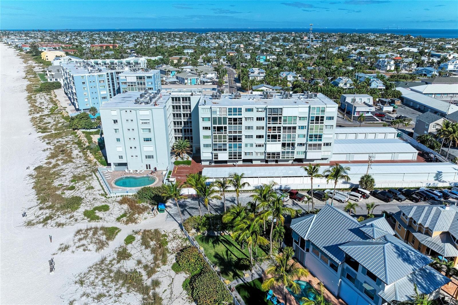 5200 Gulf Dr #107