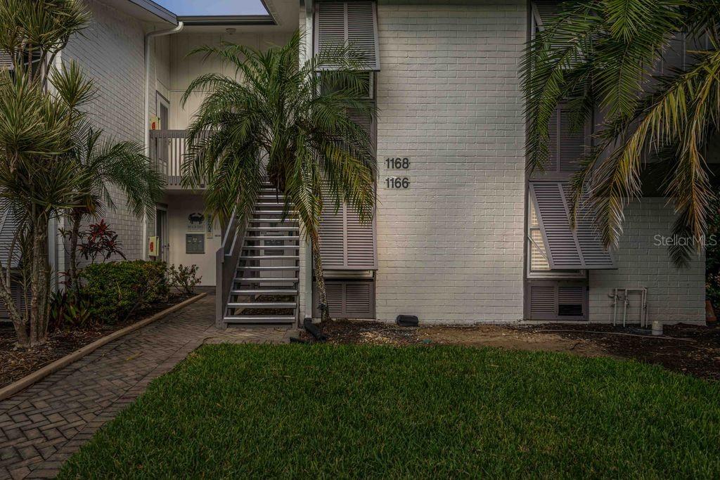1166 W Peppertree Dr #112D