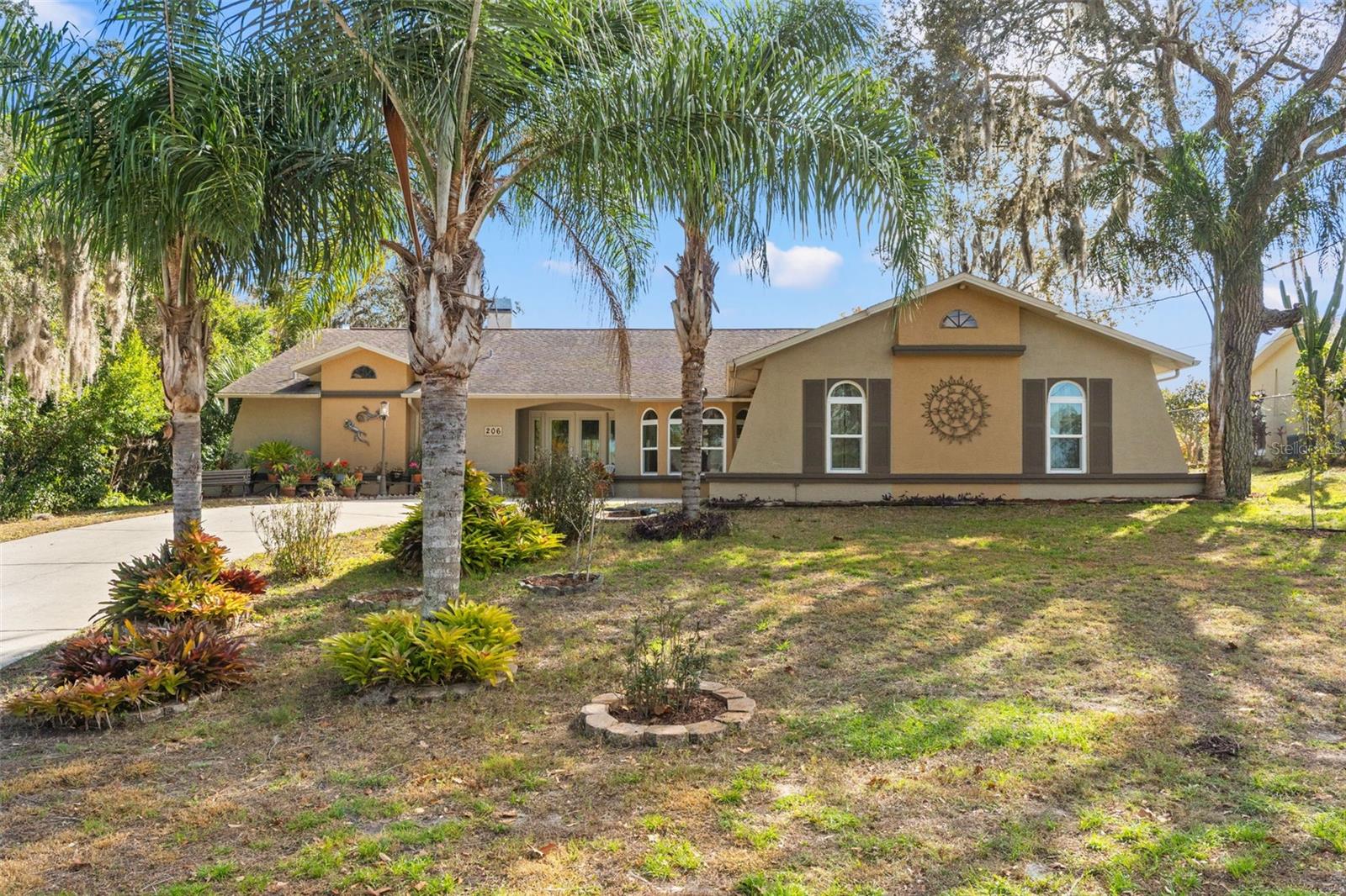 206 Rusk Cir