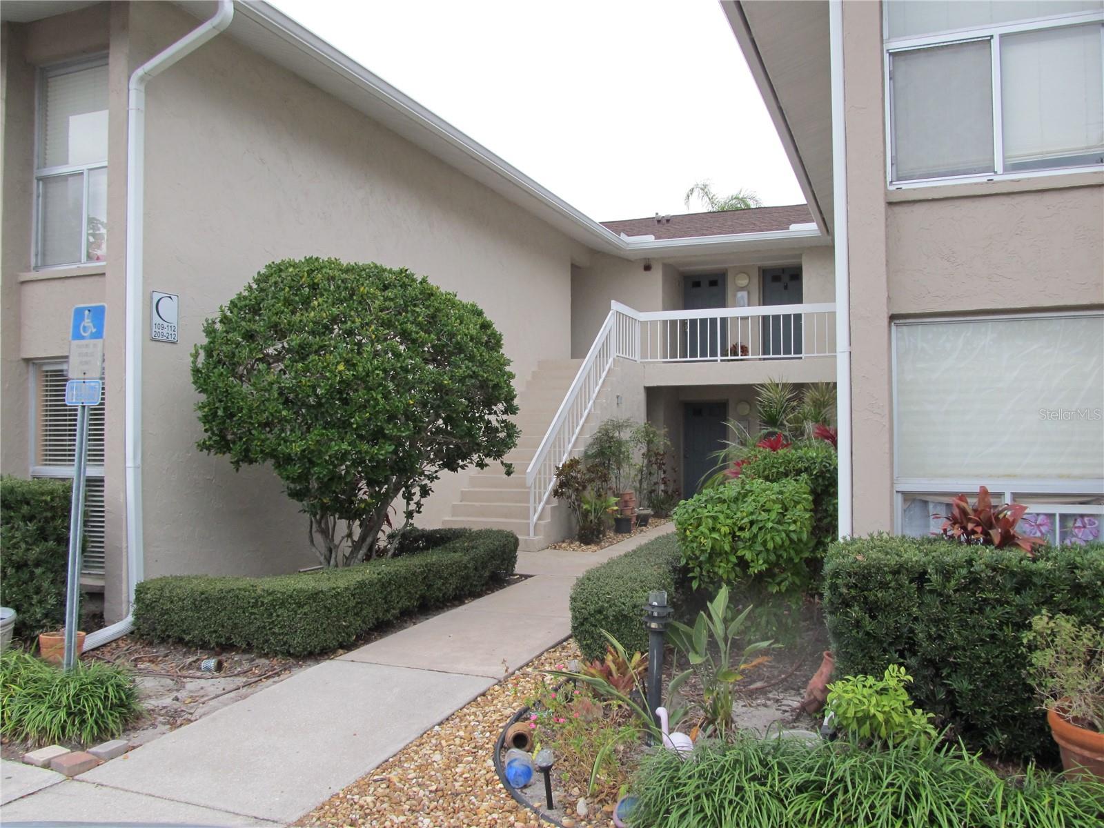 2121 Wood St #212