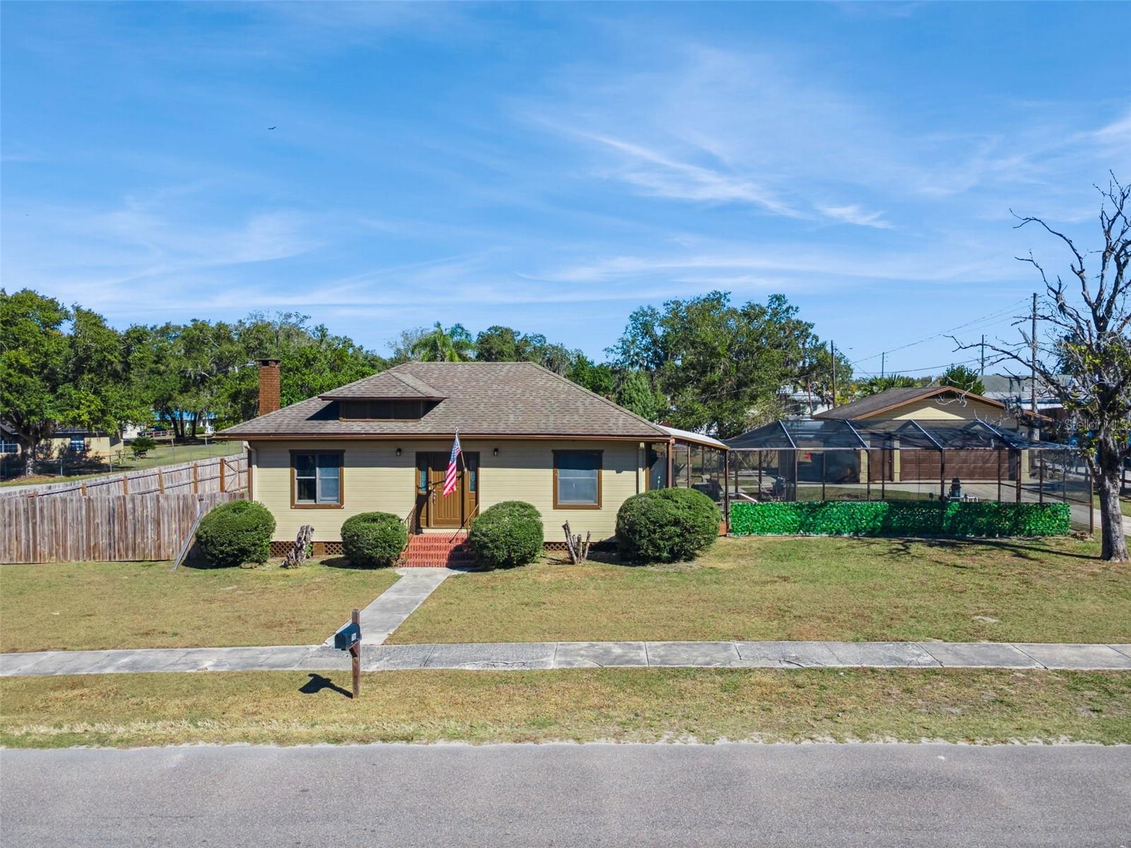 116 W Arborvitae Ln