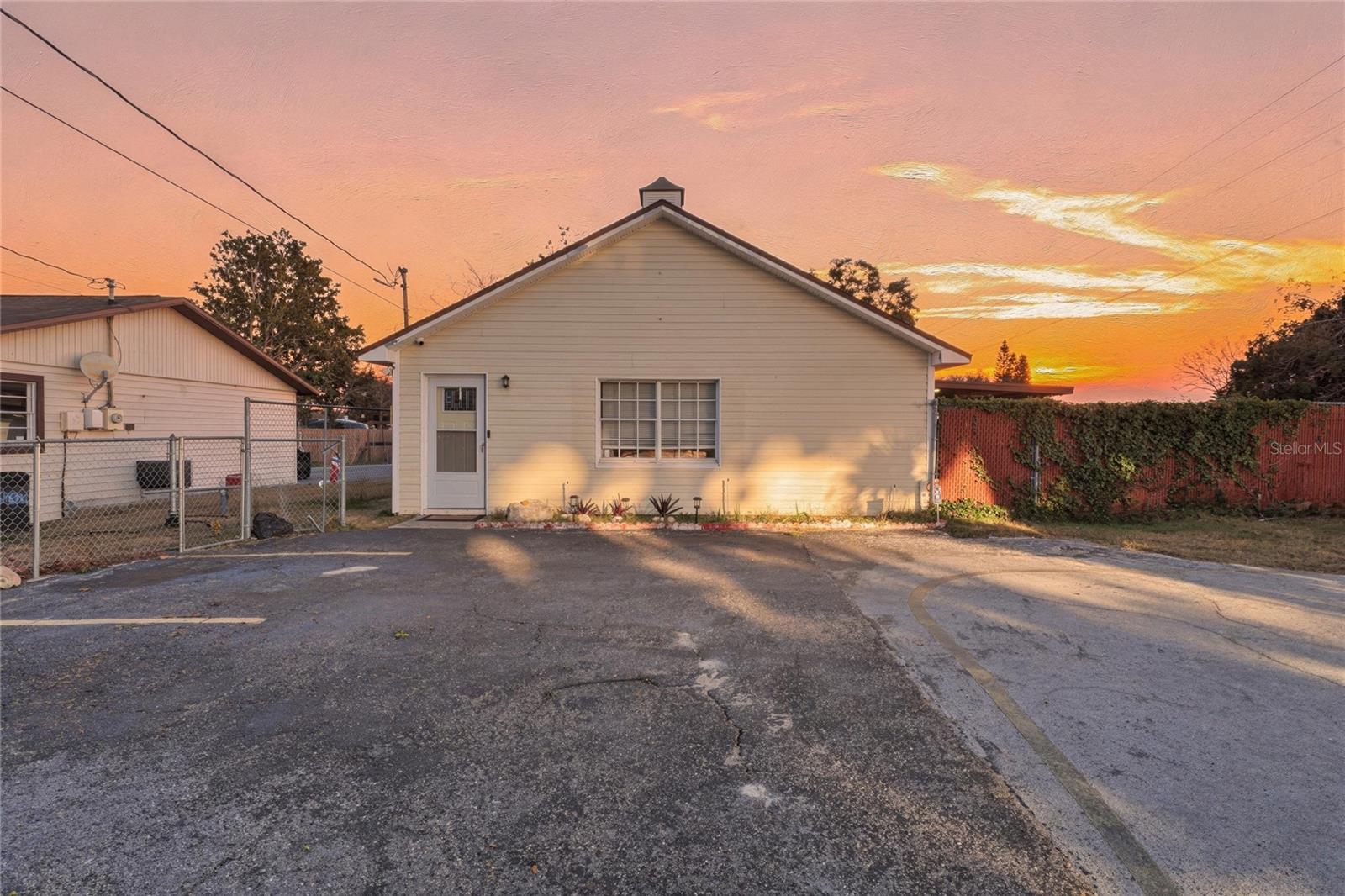 11004 Martha Ave