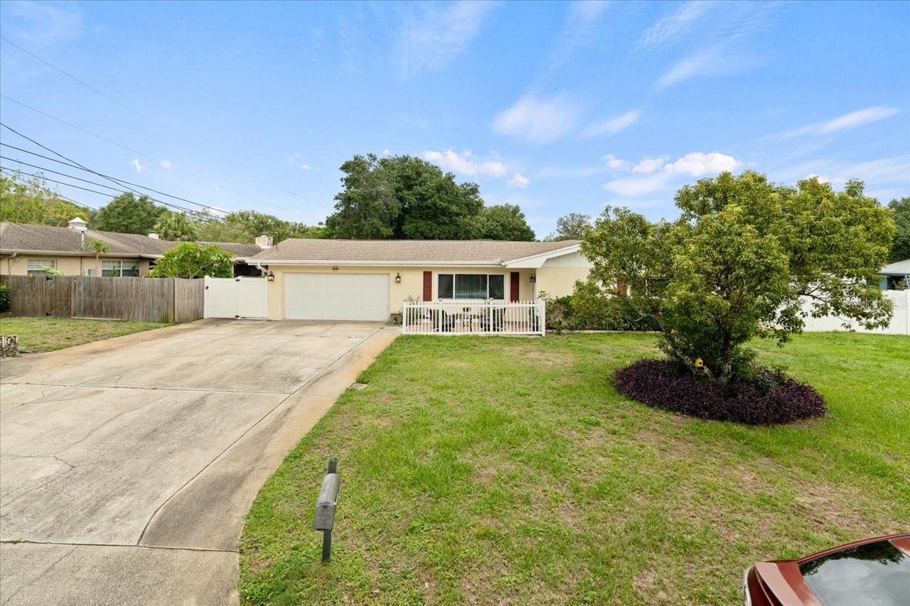 1560 Bel Keene Dr