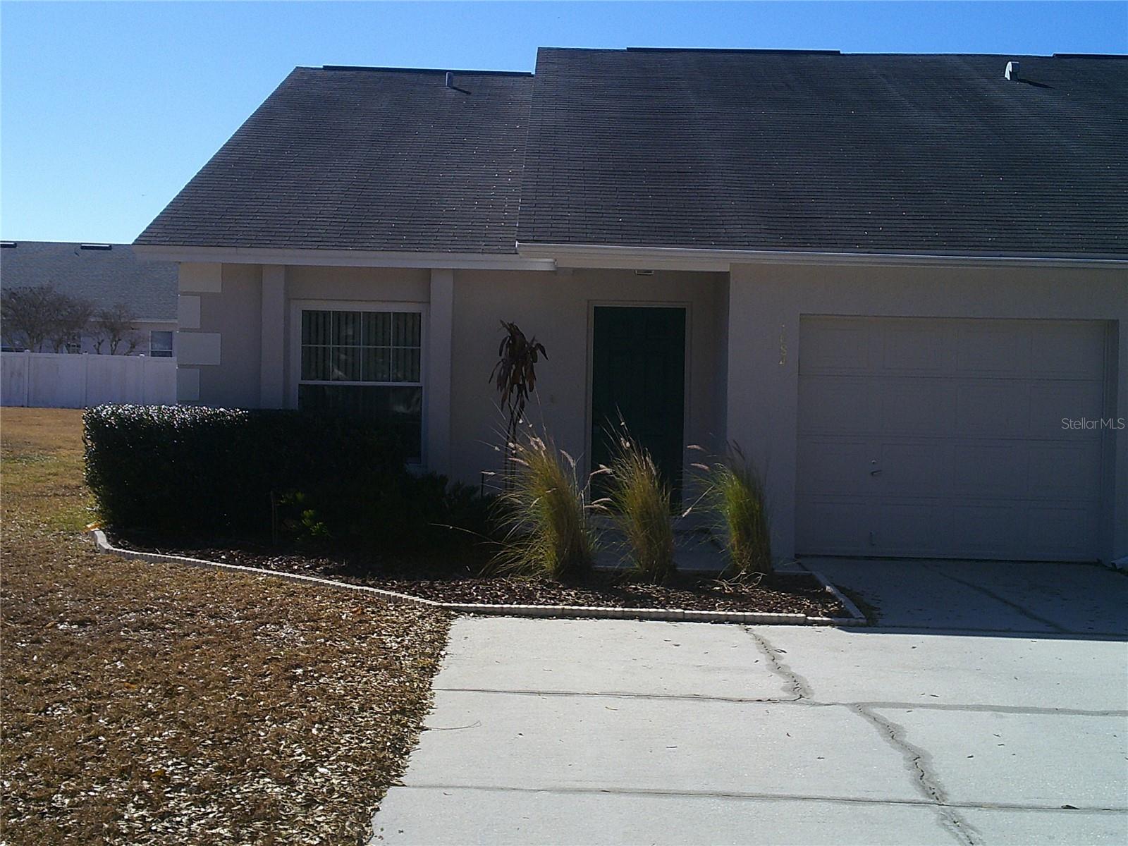 1084 Meadowood Pointe Rd