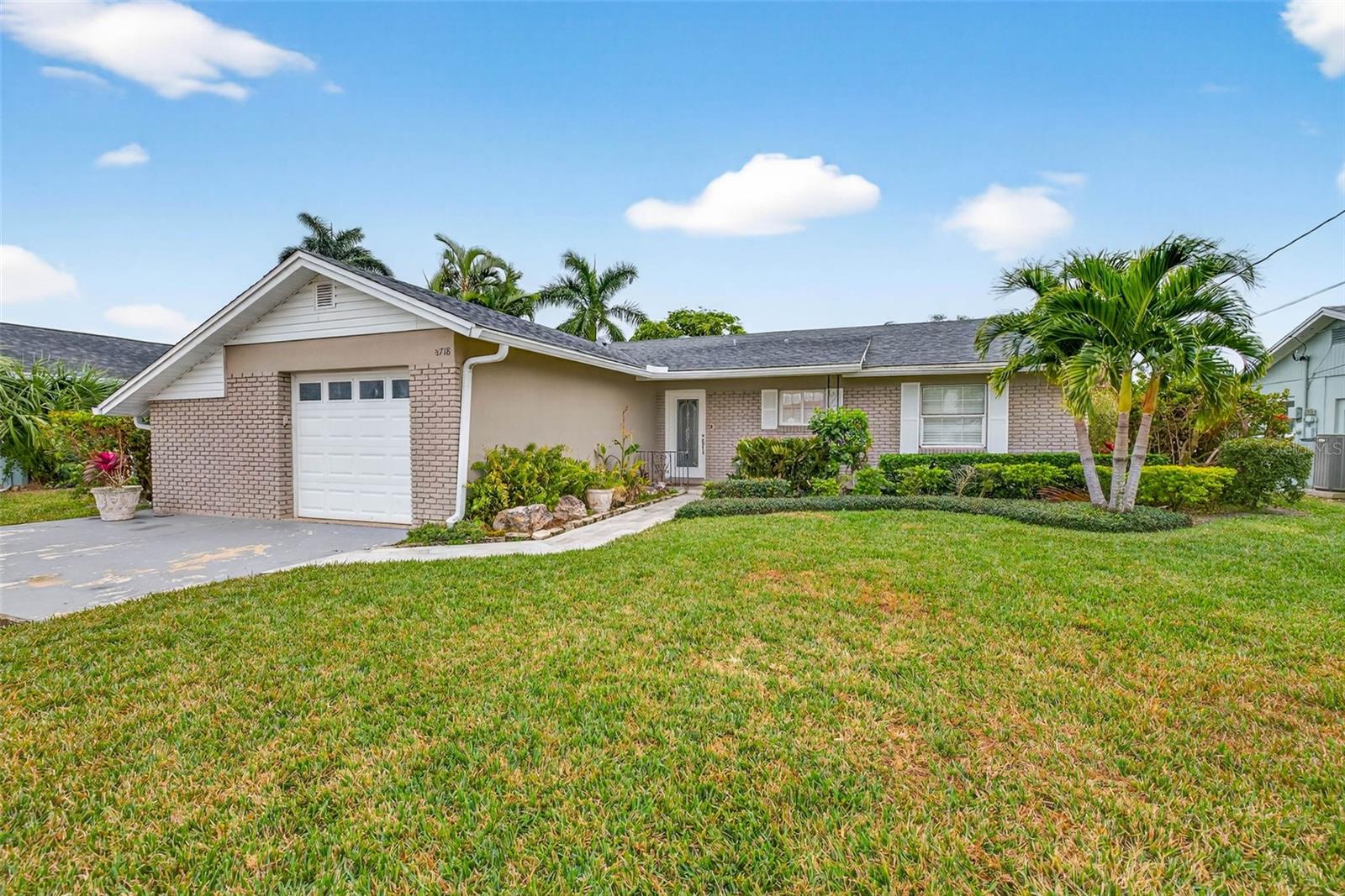 8718 Tahiti Ln