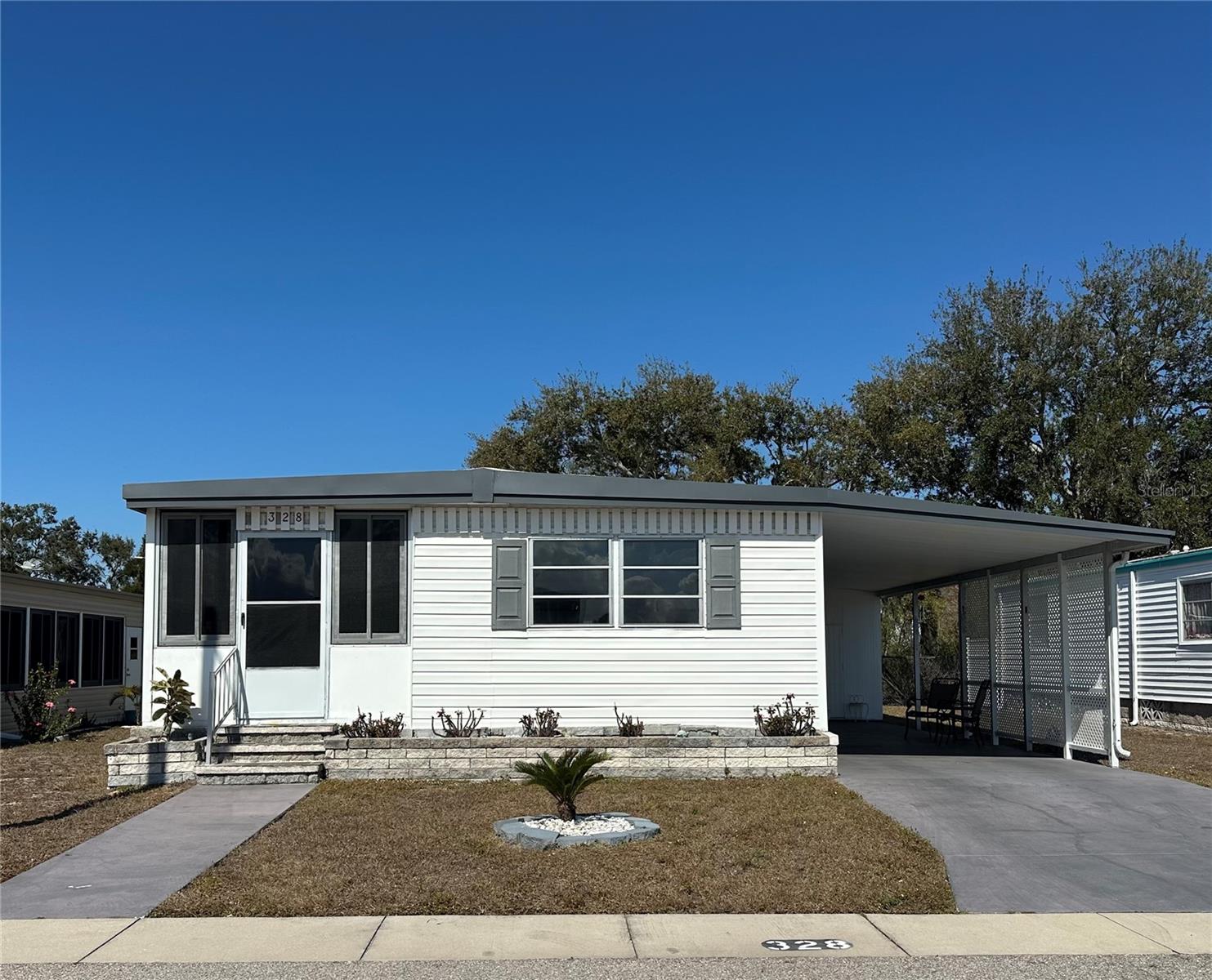 5619 Bayshore Rd #328