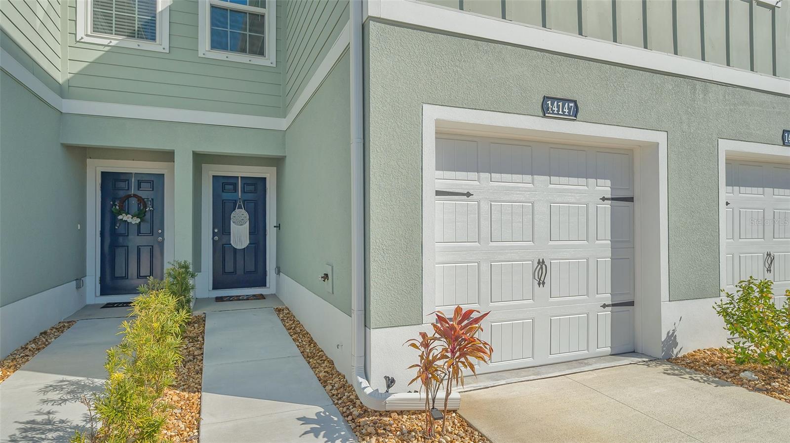 14147 Crimson Ave
