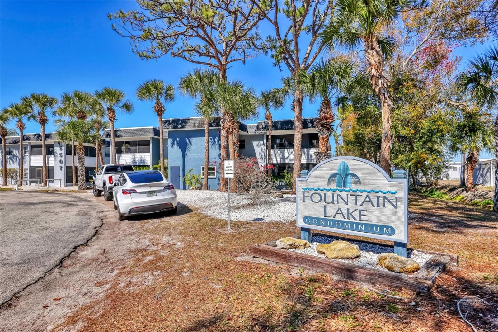 5503 Fountain Lake Cir #A204