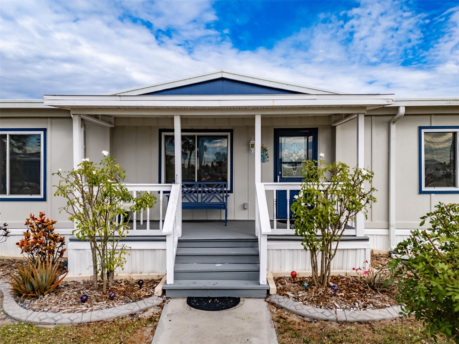 143 E Saint Annes Cir