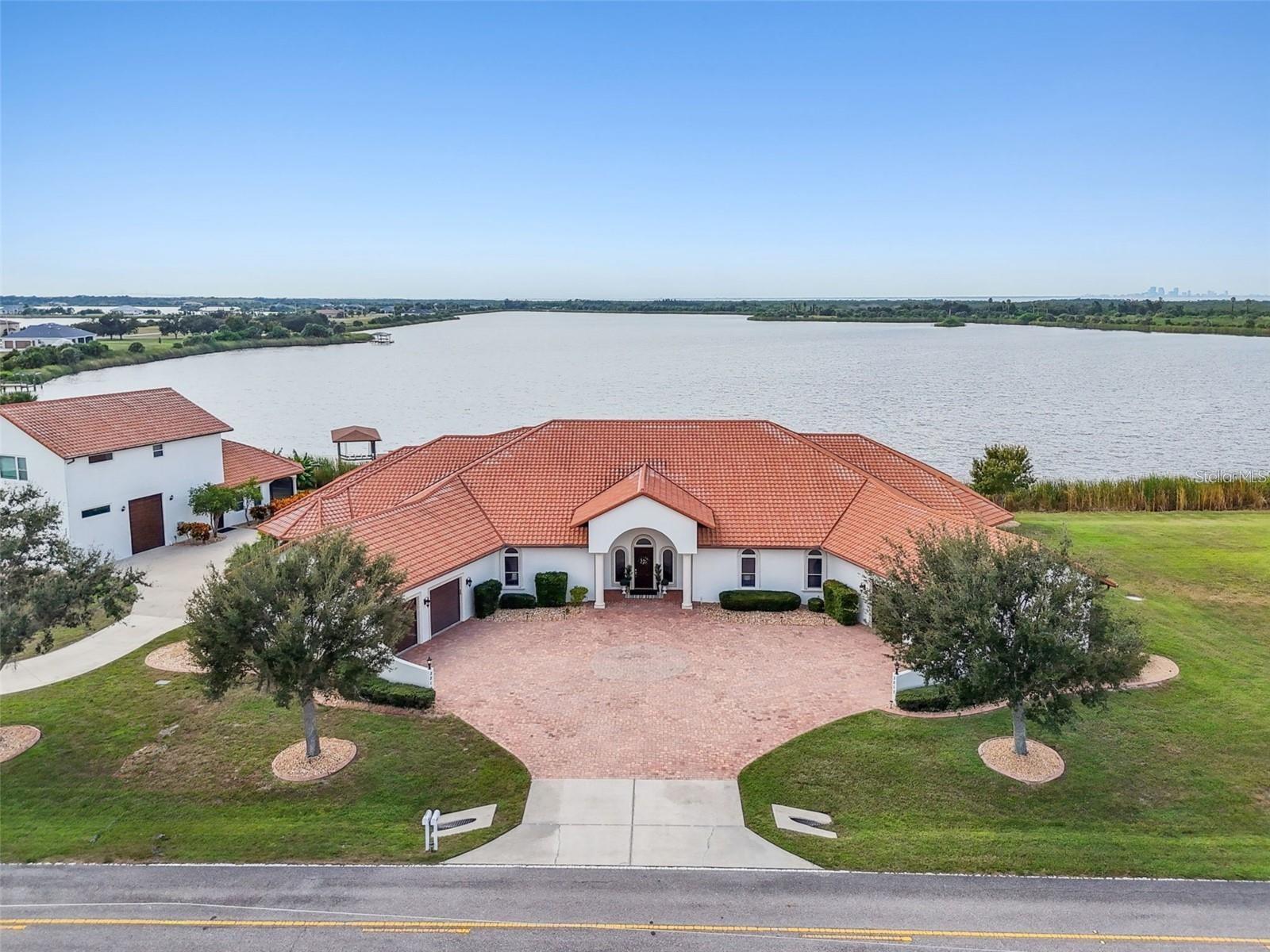 3215 Gulf City Rd