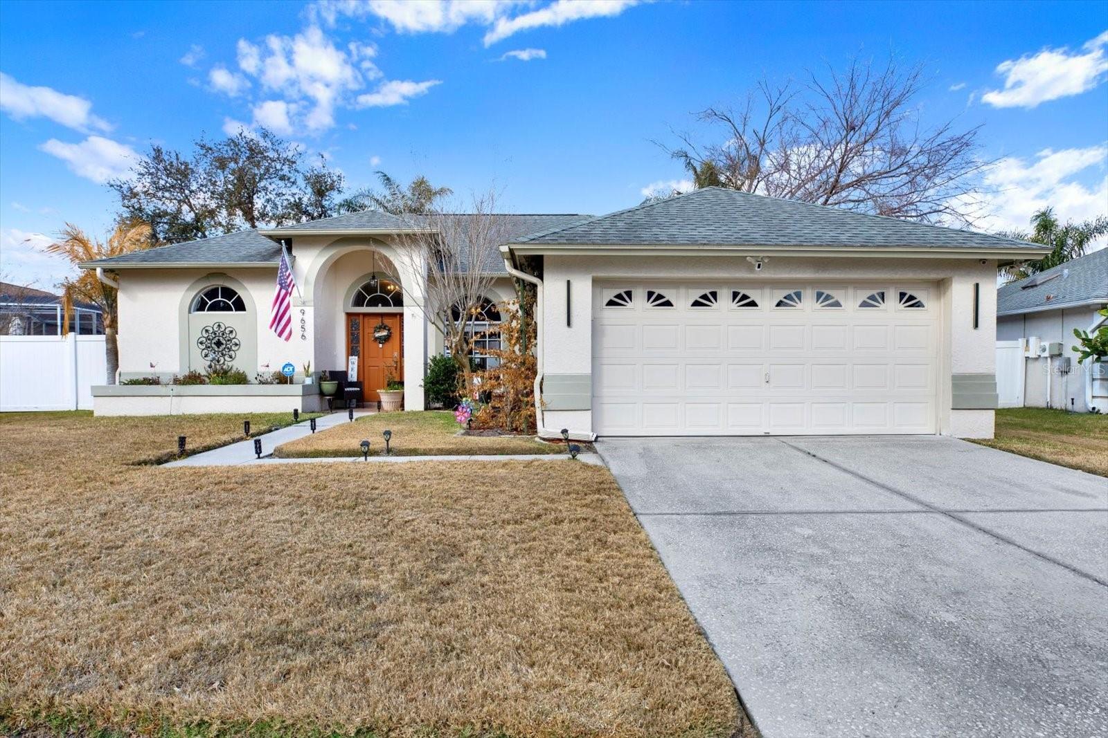 9656 Fox Hearst Rd