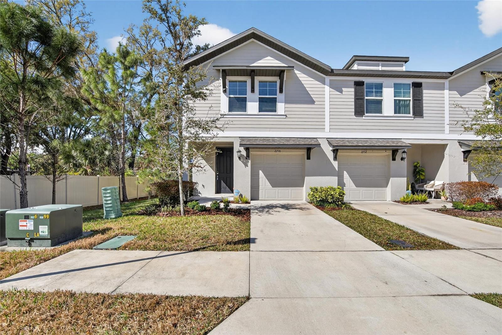 2710 Scarlet Bay Pl