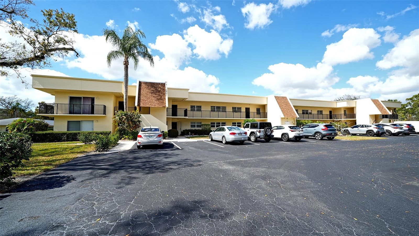 7880 Palm Aire Ln #203