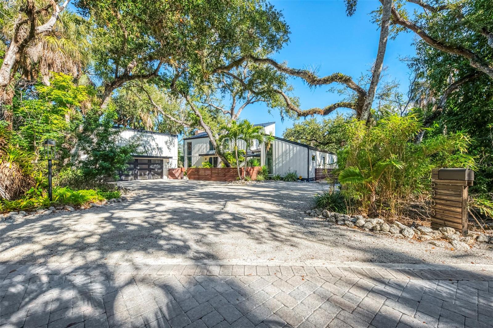 5303 Hidden Harbor Rd