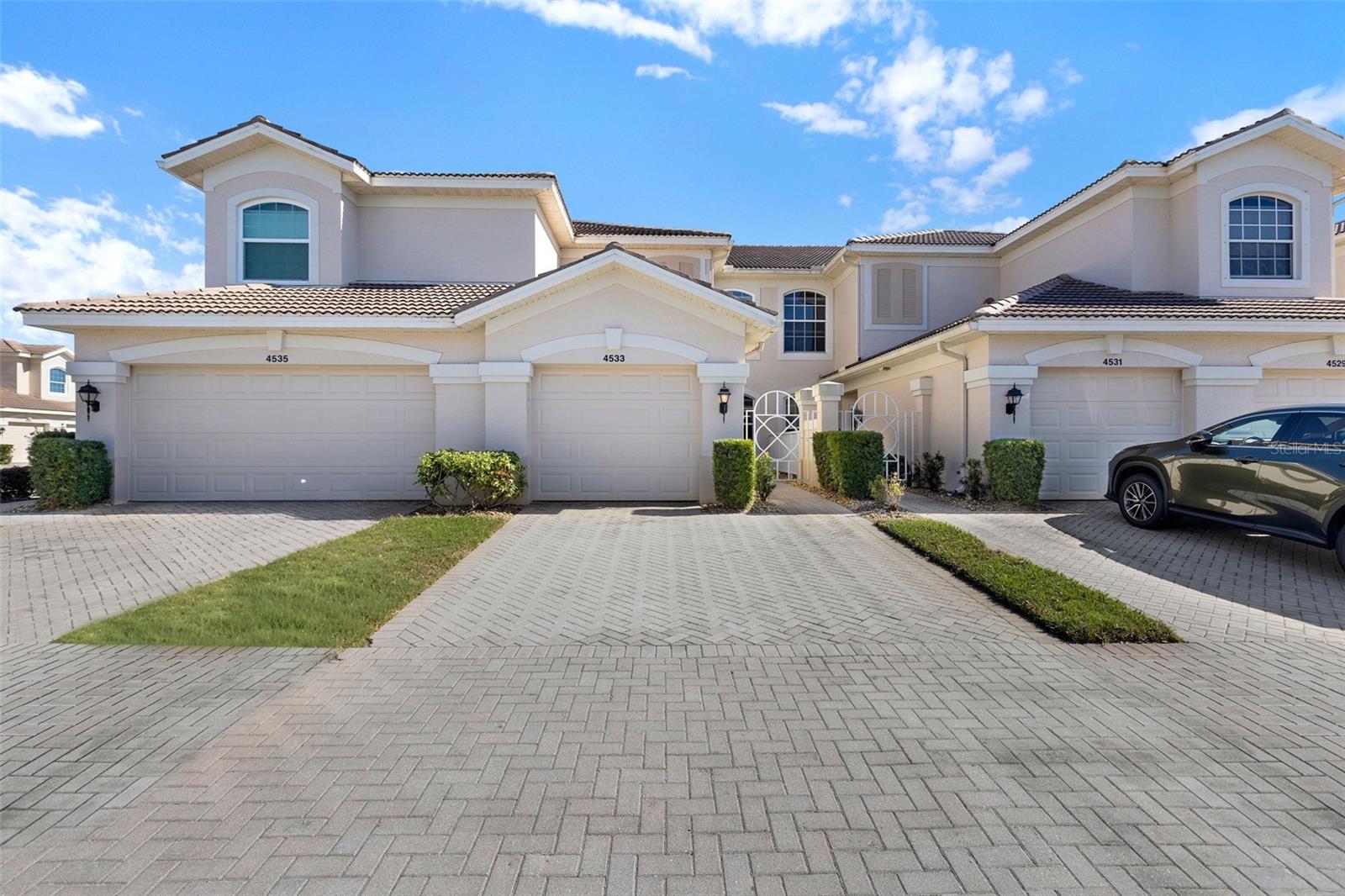 4533 Cinnamon Dr #2707