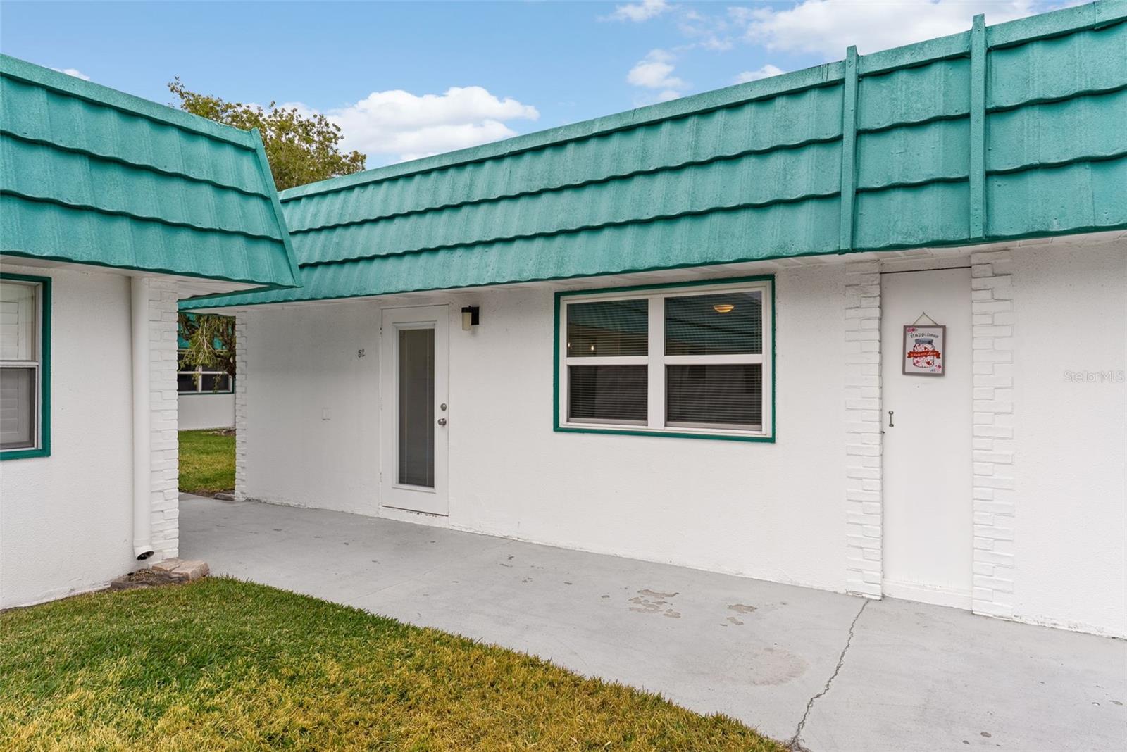 205 Kings Blvd #52