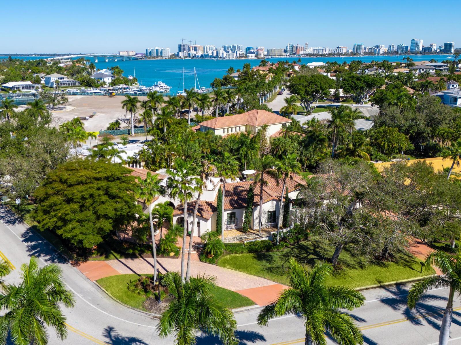 319 Bird Key Dr