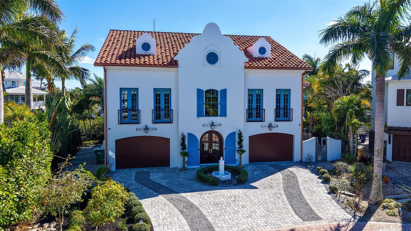513 Villa Rosa Way