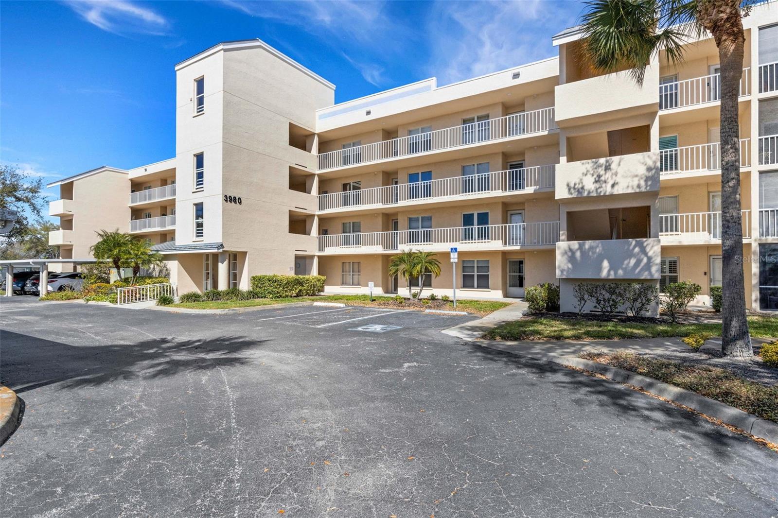 3980 Ironwood Cir #404
