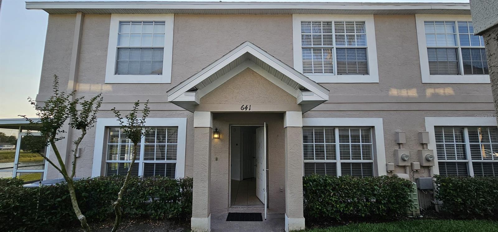 641 Kensington Lake Cir