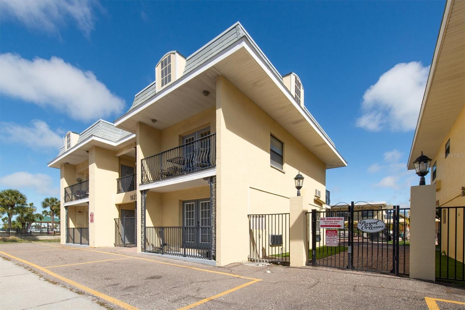 16333 Gulf Blvd #201