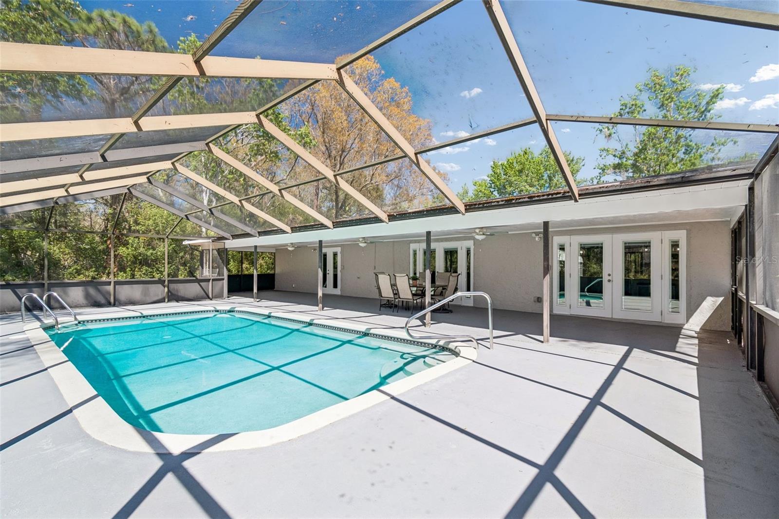 10909 Candy Ln