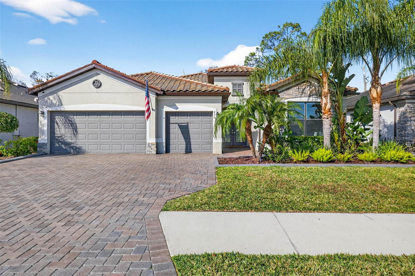 710 Acacia CT
