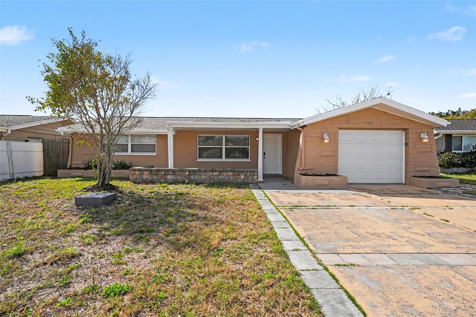 7214 Ingleside Dr