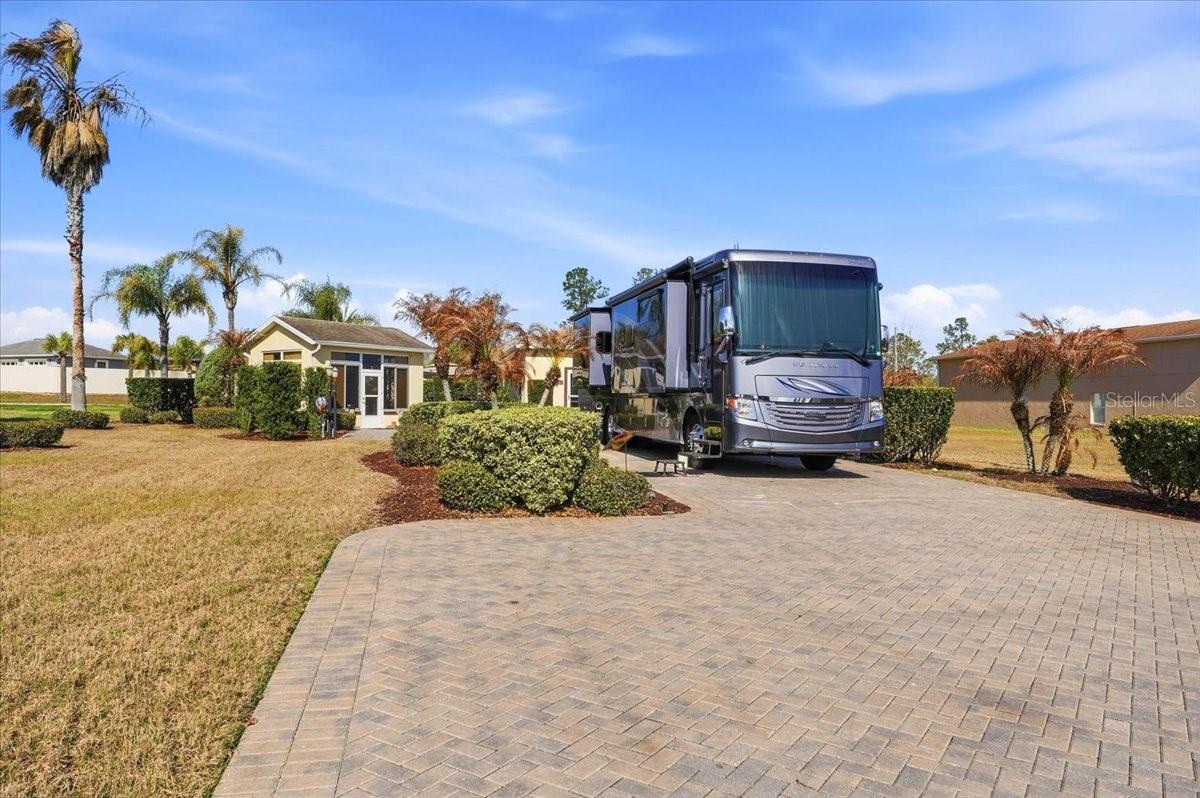 326 Nolane Ln