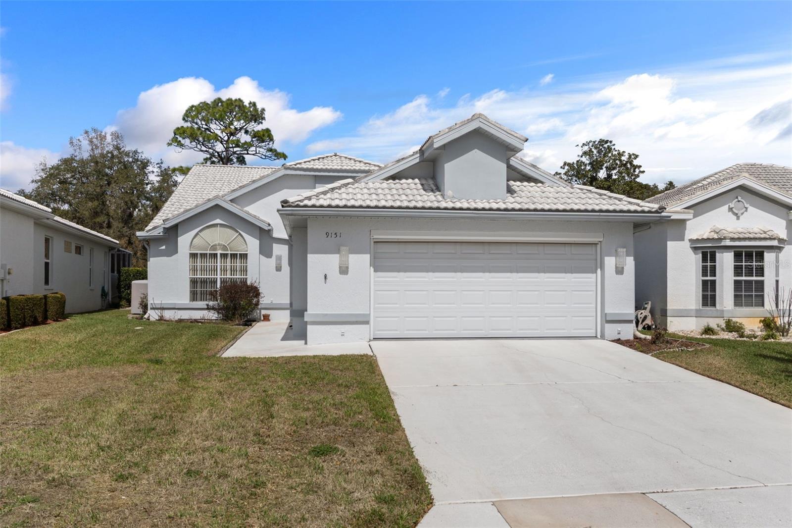 9151 Rhett Ln