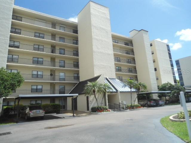 2800 Cove Cay Dr #4D