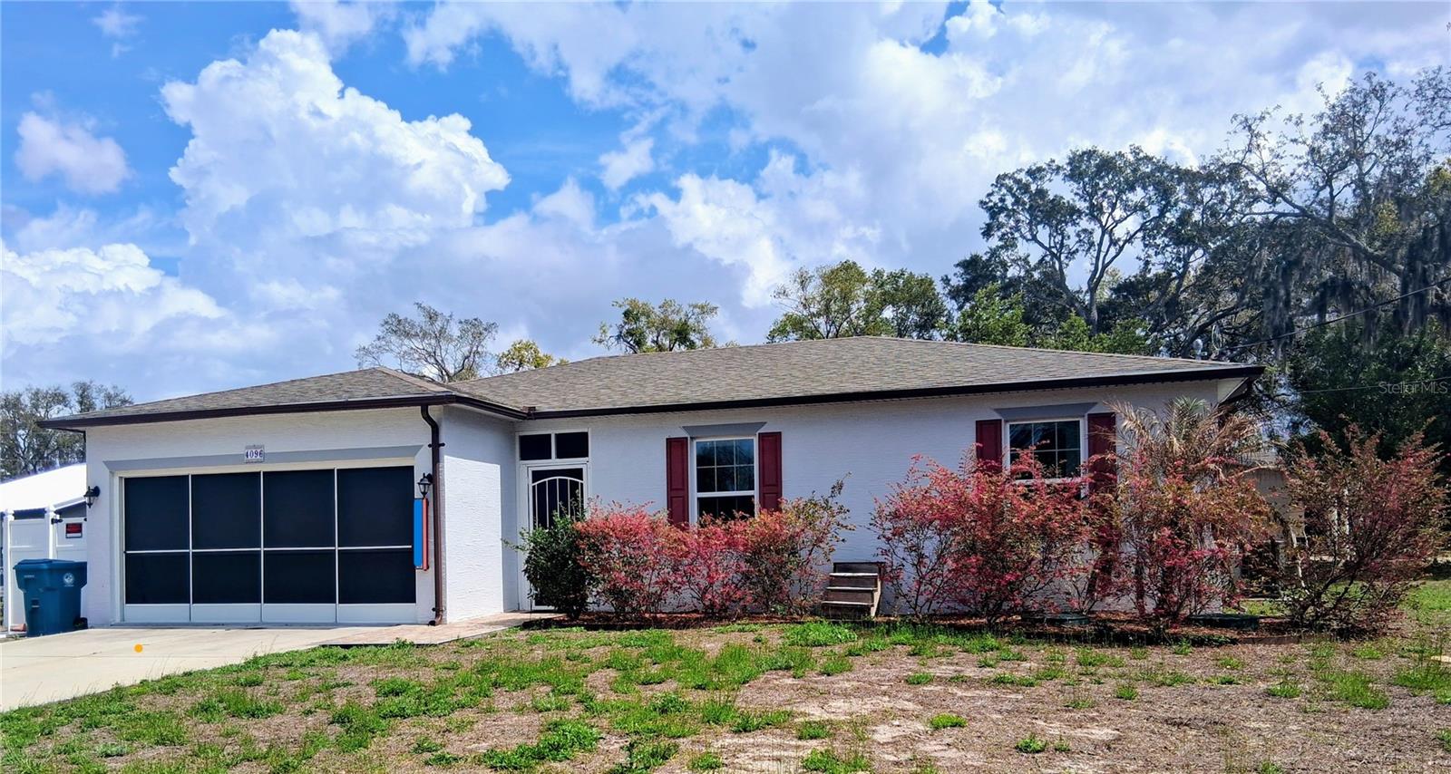 4096 Thunderbird Ave