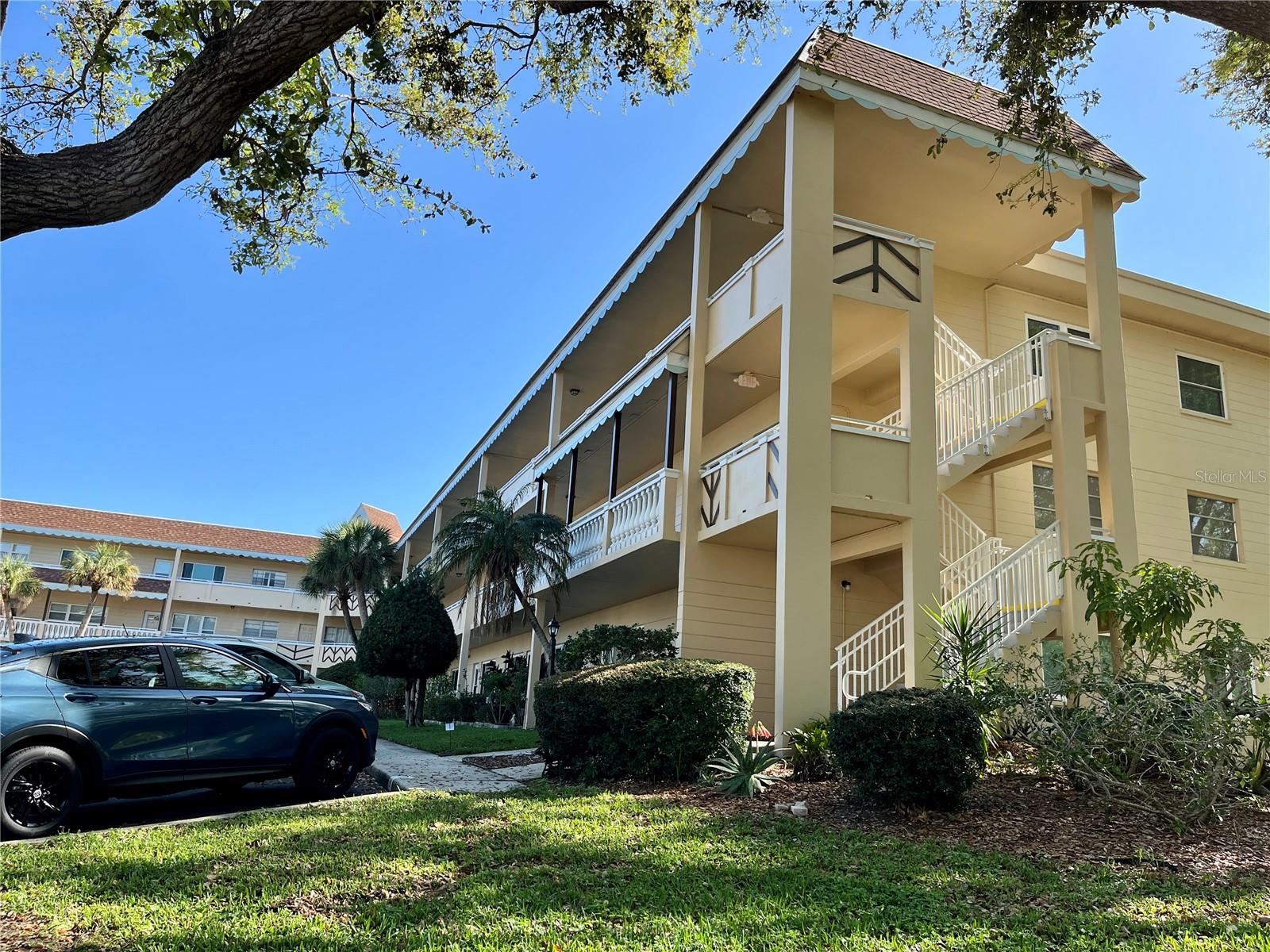 2041 Australia Way W #49
