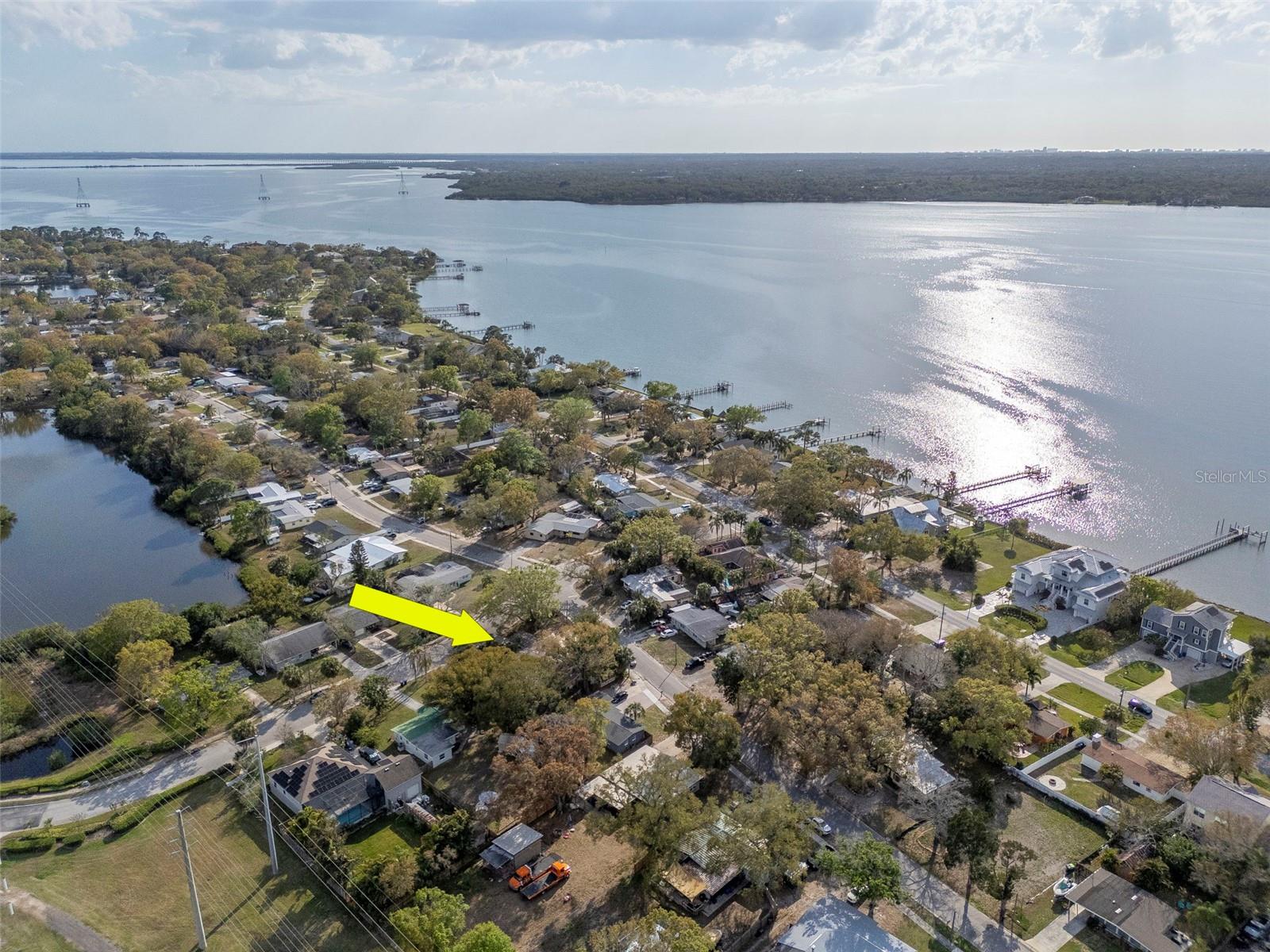 347 Country Club Dr