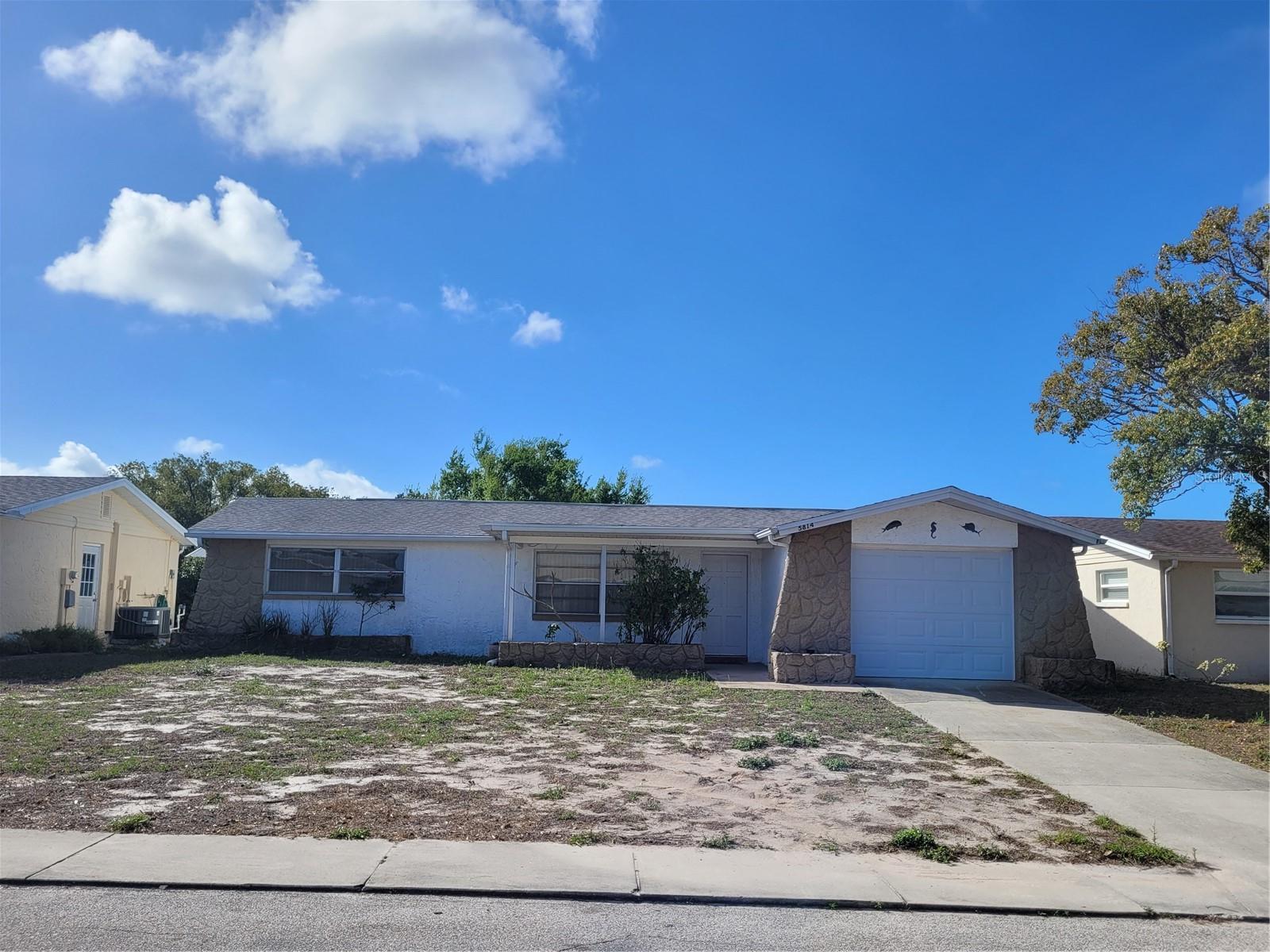 5814 Liddell Dr