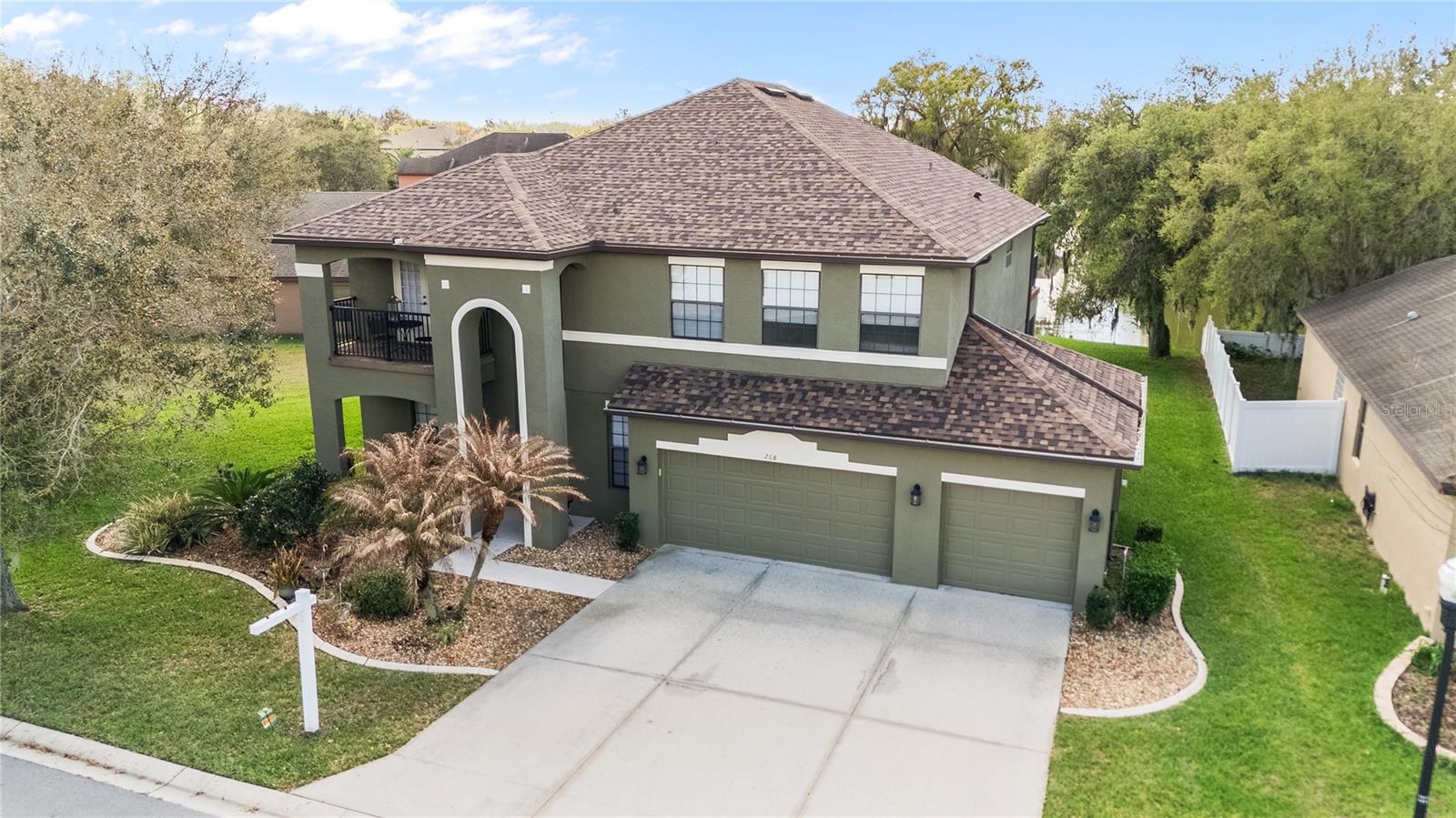 268 Oak Landing Ln