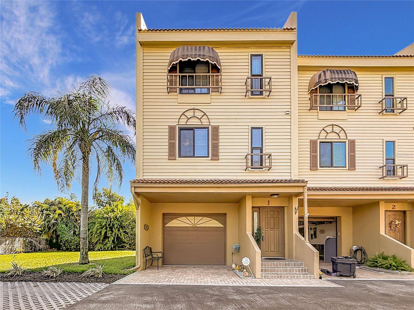 1710 Lighthouse Ter S #1