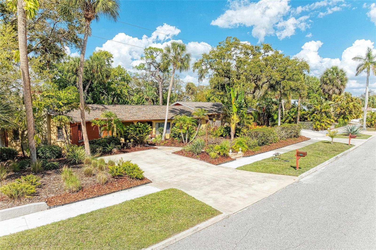 941 Virginia Dr